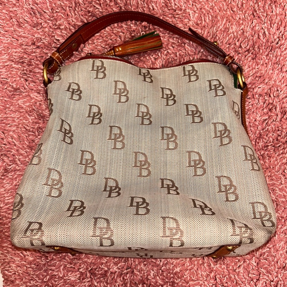 Dooney and Bourke Tulip Tassel Tote Handbag - vintage - big logos - Picture 3 of 13